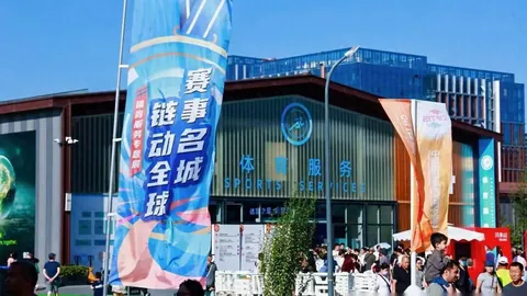 “郑钦文网球世界排名降至第三名”